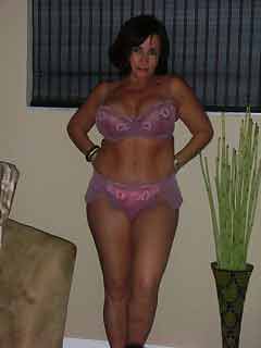 nude horny woman of Mililani